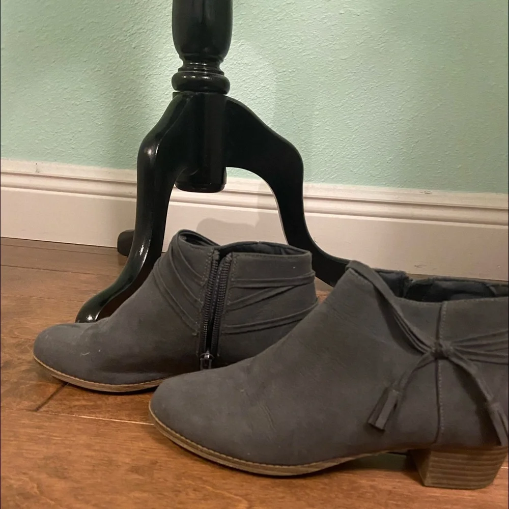 boots - Picture 2 of 2